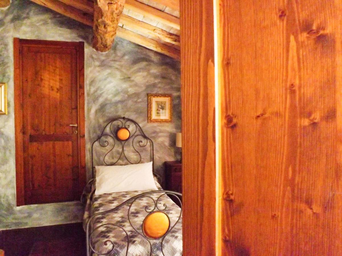 Bed and Breakfast Bed&Breakfast Le Civette San Damiano al Colle Exterior foto